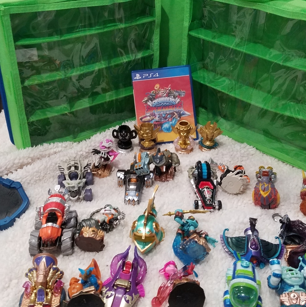 Video game Skylanders PS4 Super Chargers